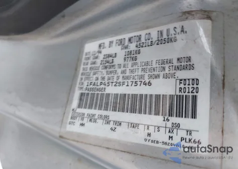 1995 Ford Mustang Gt/Gts z USA, uszkodzony, nr VIN 1FALP45T2SF175746